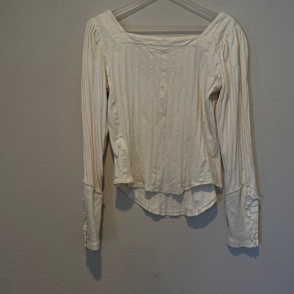 Free People Top Cream Ribbed Square Neck Long Sleeve Ruffle Cuff Blouse - Picture 3 of 6